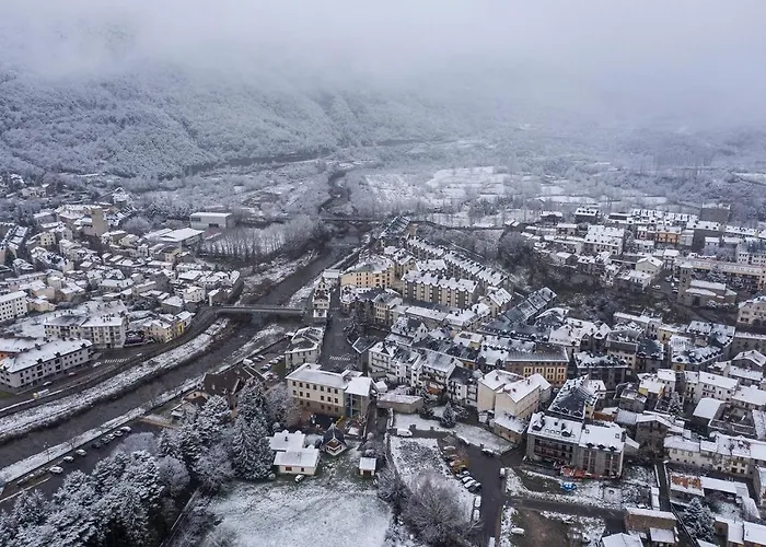 Biescas-pirineo-relax * 毕斯卡斯